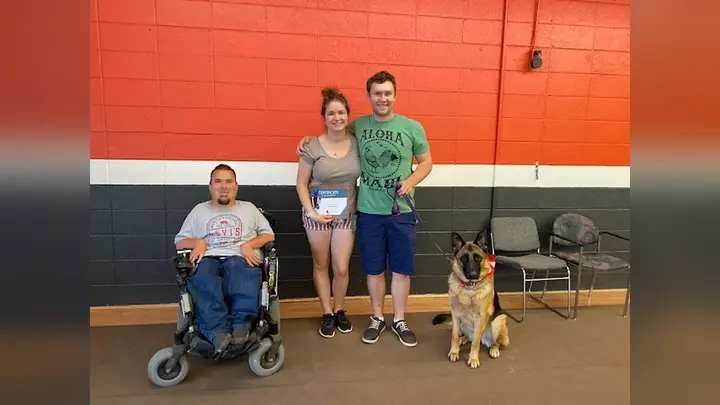 Clients and dogs in a Prodogz Dog Training basic obedience class led by Jason Lake in Medford, Oregon on May 25, 2020
