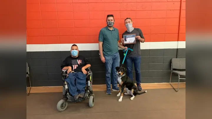 Clients and dogs in a Prodogz Dog Training basic obedience class led by Jason Lake in Medford, Oregon on August 13, 2020
