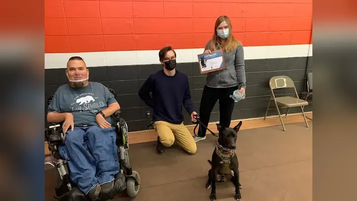 Clients and dogs in a Prodogz Dog Training basic obedience class led by Jason Lake in Medford, Oregon on January 4, 2021