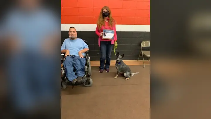 Clients and dogs in a Prodogz Dog Training basic obedience class led by Jason Lake in Medford, Oregon on February 1, 2021