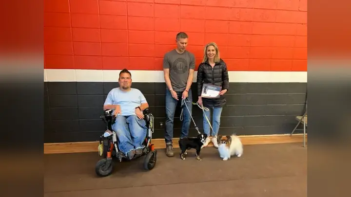 Clients and dogs in a Prodogz Dog Training basic obedience class led by Jason Lake in Medford, Oregon on April 4, 2022