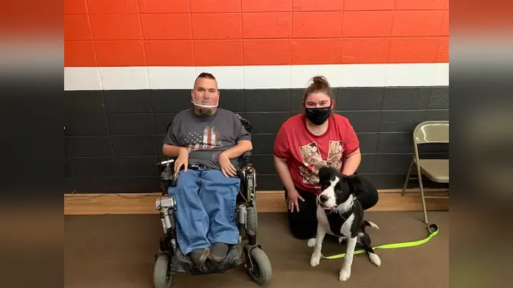 Clients and dogs in a Prodogz Dog Training puppy class led by Jason Lake in Medford, Oregon on February 24, 2021