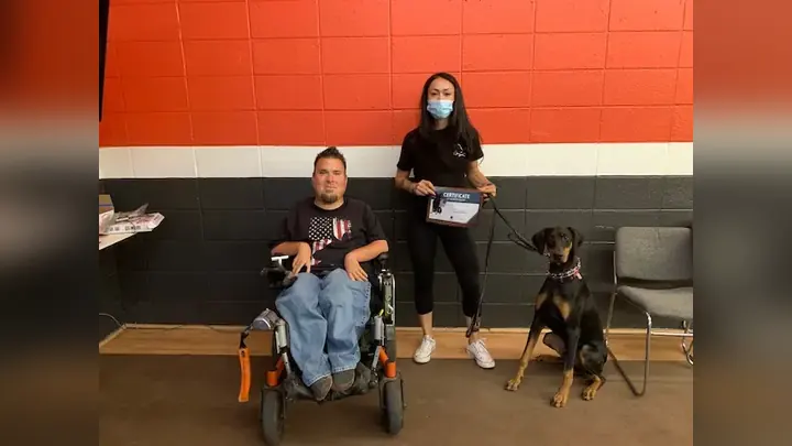 Clients and dogs in a Prodogz Dog Training puppy class led by Jason Lake in Medford, Oregon on September 17, 2021