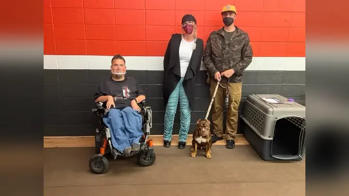 Clients and dogs in a Prodogz Dog Training puppy class led by Jason Lake in Medford, Oregon on February 18, 2022