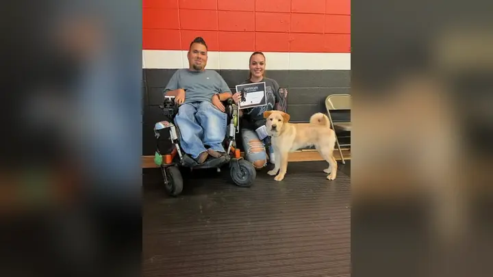Clients and dogs in a Prodogz Dog Training puppy class led by Jason Lake in Medford, Oregon on June 23, 2023