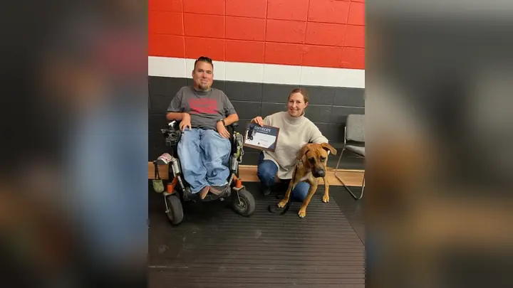 Clients and dogs in a Prodogz Dog Training puppy class led by Jason Lake in Medford, Oregon on September 29, 2023