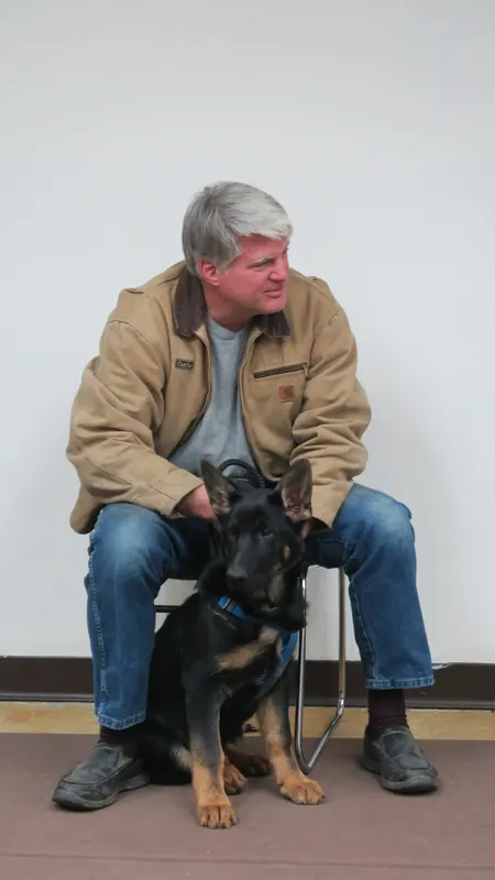 Clients and dogs in a Prodogz Dog Training basic obedience class led by Jason Lake in Medford, Oregon — February 5, 2018, photo 7
