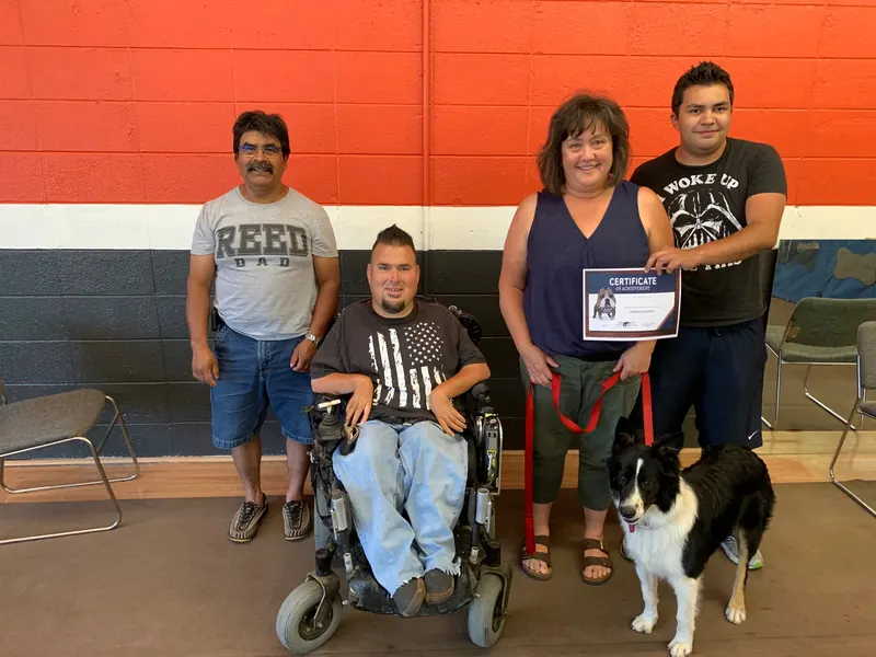 Clients and dogs in a Prodogz Dog Training basic obedience class led by Jason Lake in Medford, Oregon — August 19, 2019, photo 7