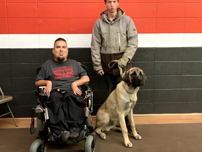 Clients and dogs in a Prodogz Dog Training basic obedience class led by Jason Lake in Medford, Oregon — January 7, 2020, photo 5