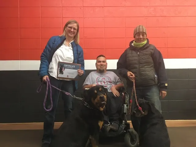 Clients and dogs in a Prodogz Dog Training basic obedience class led by Jason Lake in Medford, Oregon — February 3, 2020, photo 7