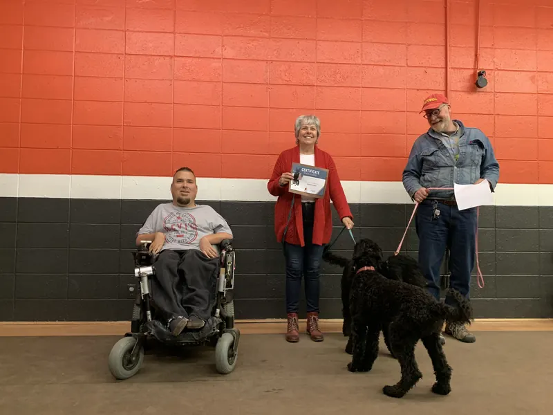 Clients and dogs in a Prodogz Dog Training basic obedience class led by Jason Lake in Medford, Oregon — March 2, 2020, photo 2