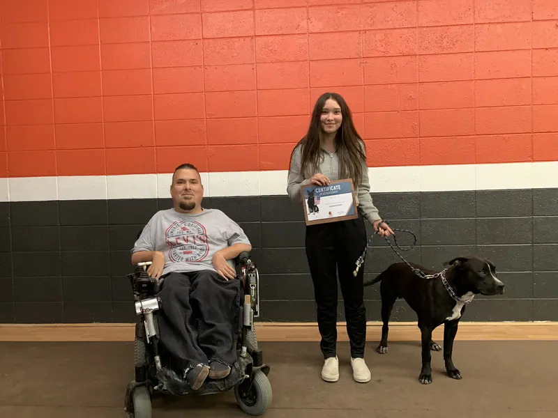 Clients and dogs in a Prodogz Dog Training basic obedience class led by Jason Lake in Medford, Oregon — March 2, 2020, photo 5