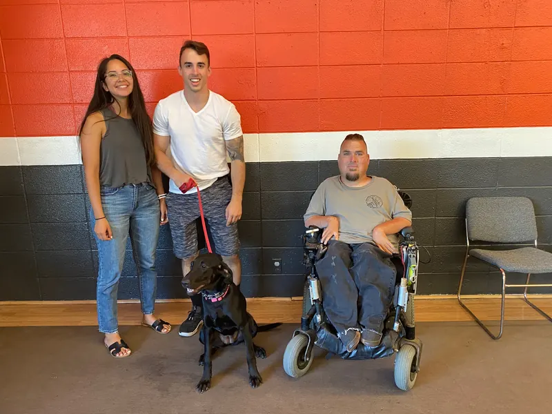 Clients and dogs in a Prodogz Dog Training basic obedience class led by Jason Lake in Medford, Oregon — June 22, 2020, photo 12