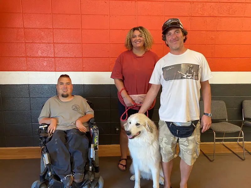Clients and dogs in a Prodogz Dog Training basic obedience class led by Jason Lake in Medford, Oregon — June 22, 2020, photo 13