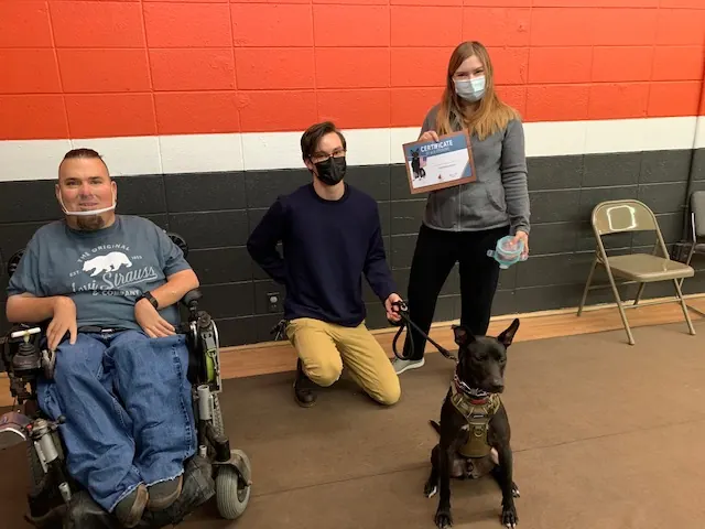 Clients and dogs in a Prodogz Dog Training basic obedience class led by Jason Lake in Medford, Oregon — January 4, 2021, photo 3