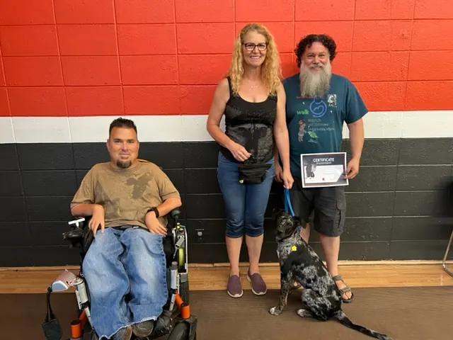 Clients and dogs in a Prodogz Dog Training basic obedience class led by Jason Lake in Medford, Oregon — August 1, 2022, photo 2